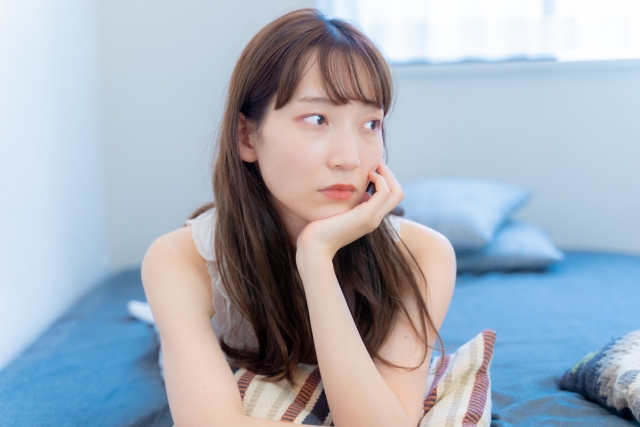 【枚方】坐骨神経痛で夜眠れない|寝るときの姿勢と痛みのやわらげ方
